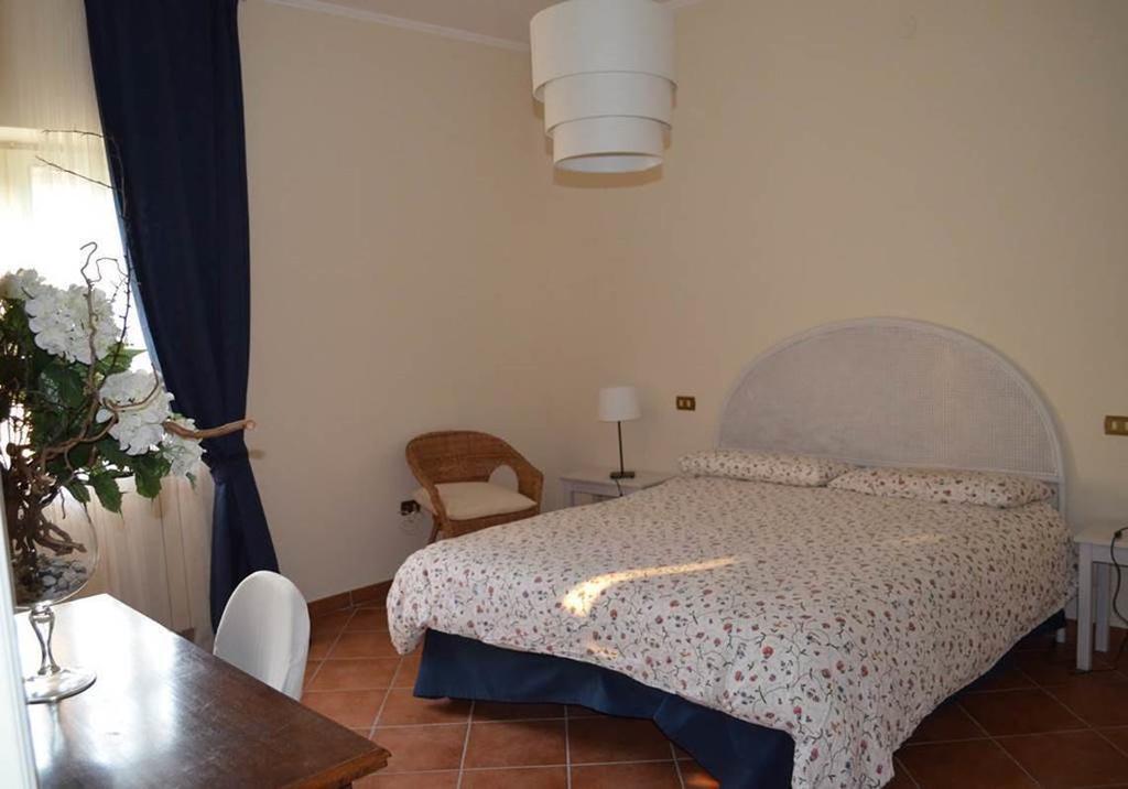 Scurcola Marsicana Agriturismo Villa Palentina الغرفة الصورة